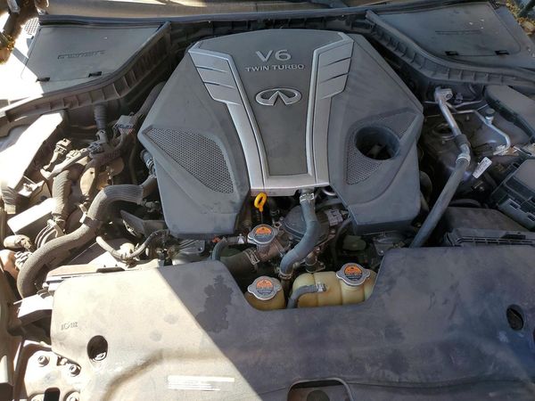 2016 INFINITI Q50