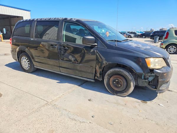2012 DODGE GRAND CARAVAN SE — Passenger 3/4