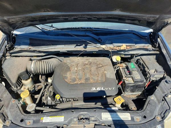 2012 DODGE GRAND CARAVAN SE — Engine bay