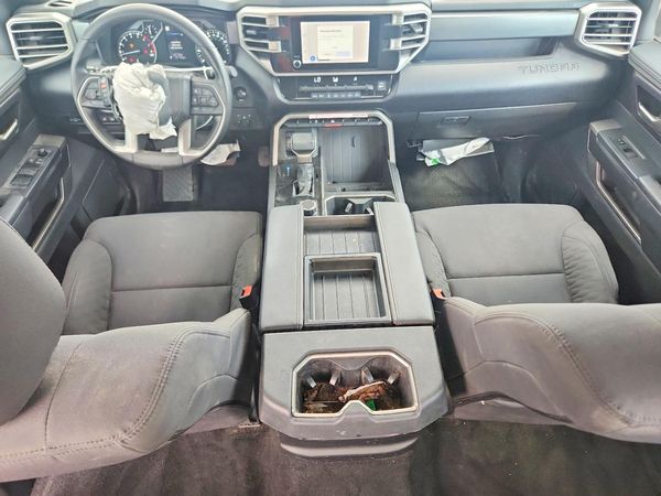 2025 TOYOTA TUNDRA