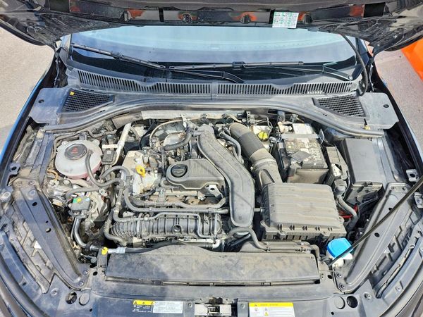 2025 VOLKSWAGEN JETTA Sport — Engine bay