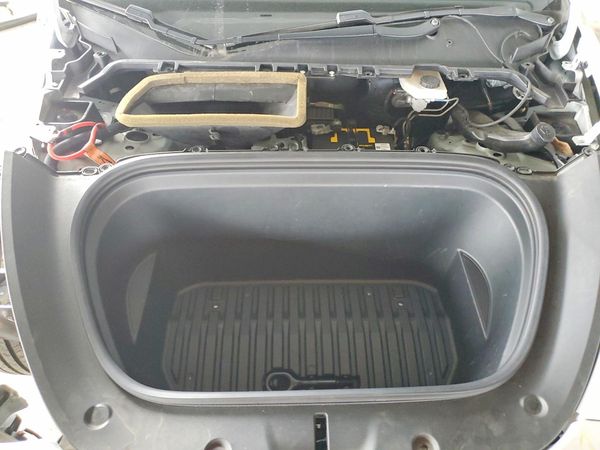 2020 TESLA MODEL Y — Engine bay