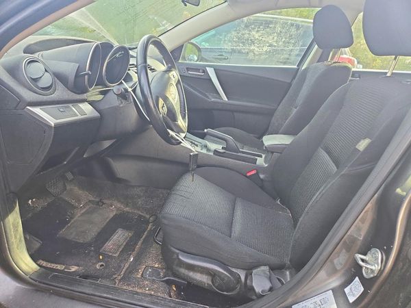 2012 MAZDA 3 Touring/GS