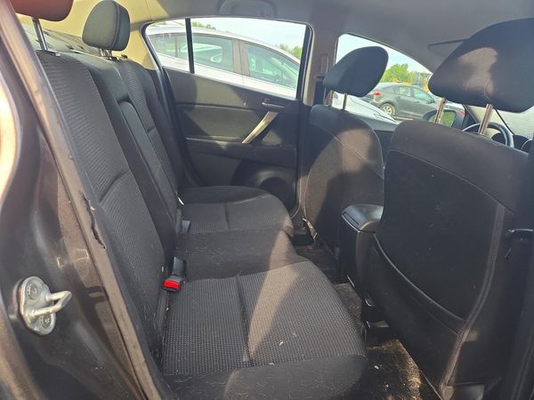 2012 MAZDA 3 Touring/GS