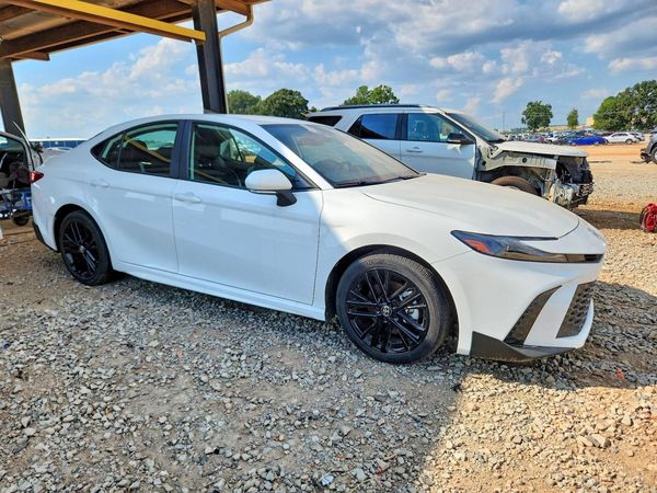 2025 TOYOTA CAMRY