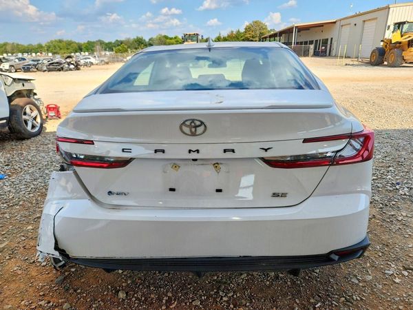 2025 TOYOTA CAMRY