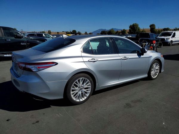 2018 TOYOTA CAMRY SOLA SE/XLE Hybrid
