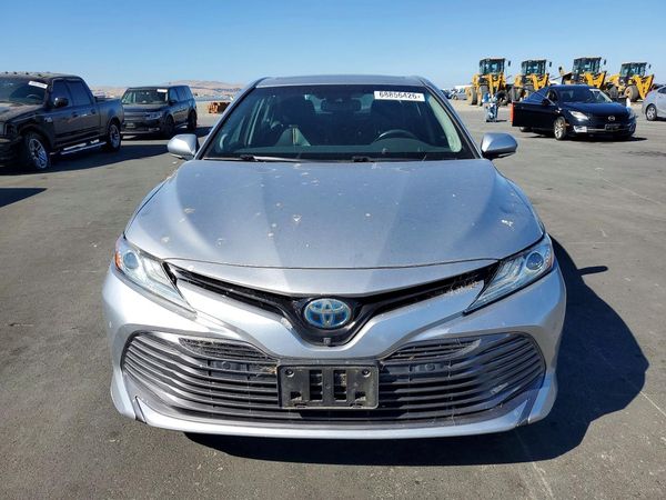 2018 TOYOTA CAMRY SOLA SE/XLE Hybrid