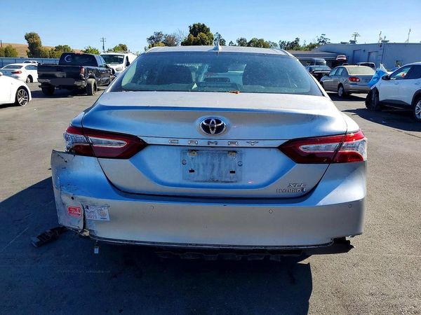2018 TOYOTA CAMRY SOLA SE/XLE Hybrid