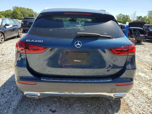 2021 MERCEDES-BENZ GLA-CLASS GLA250 — DIRR