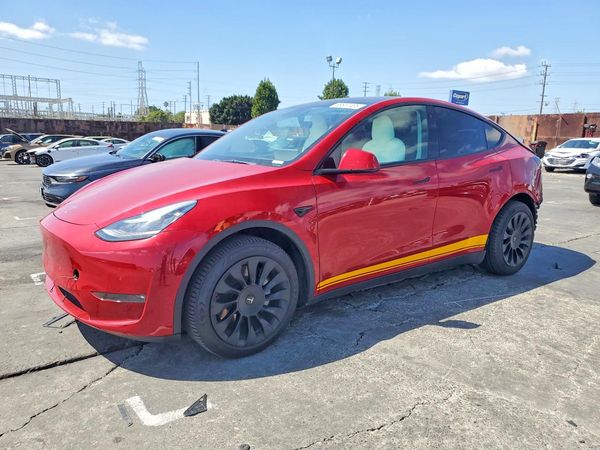 2021 TESLA MODEL Y — Front 3/4