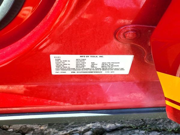 2021 TESLA MODEL Y — VINS
