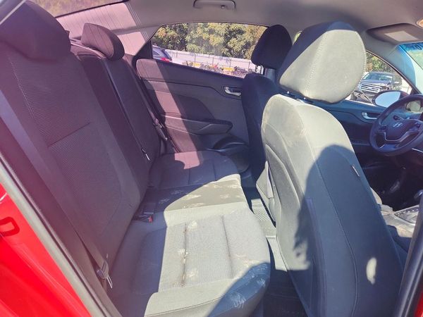 2018 HYUNDAI ACCENT SE and SEL