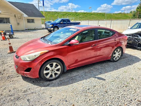 2012 HYUNDAI ELANTRA
