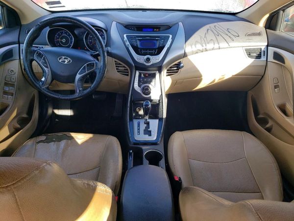 2012 HYUNDAI ELANTRA GLS(Middle grade)