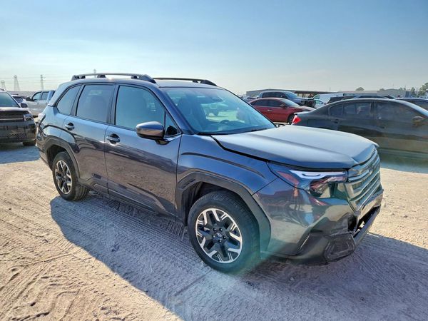 2026 SUBARU FORESTER Premium — Passenger 3/4