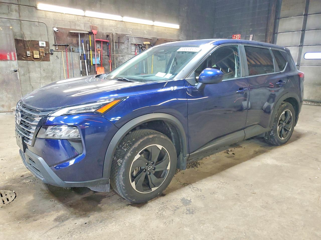 2024 NISSAN ROGUE SV — Front 3/4