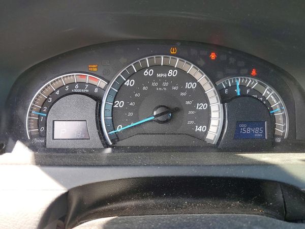 2014 TOYOTA CAMRY