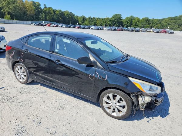 2014 HYUNDAI ACCENT