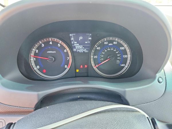 2014 HYUNDAI ACCENT