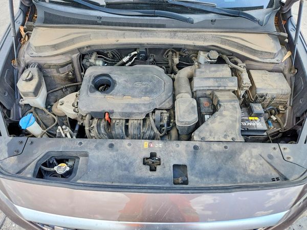 2019 HYUNDAI SANTA FE SE