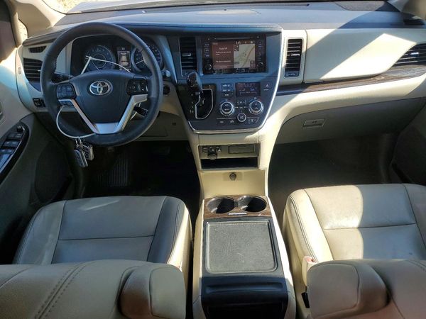 2017 TOYOTA SIENNA — CKPT