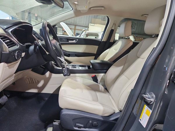 2021 FORD EDGE Titanium