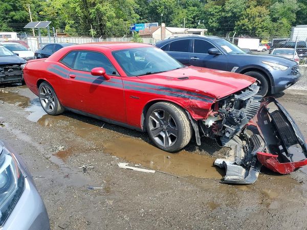 2013 DODGE CHALLENGER — Passenger 3/4