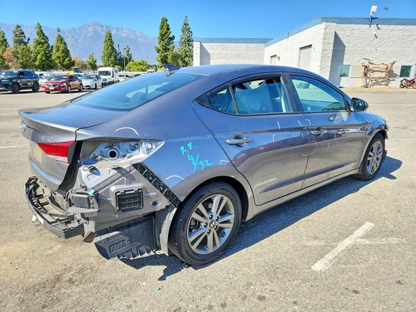 2018 HYUNDAI ELANTRA