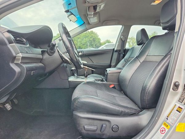 2014 TOYOTA CAMRY — DENT