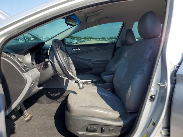 2013 HYUNDAI SONATA — DENT