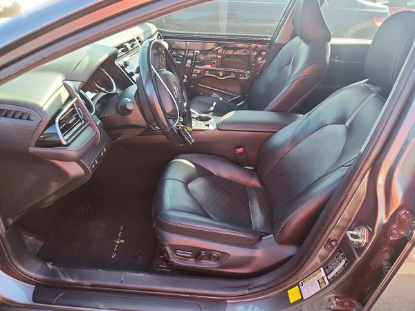 2020 TOYOTA CAMRY — DENT