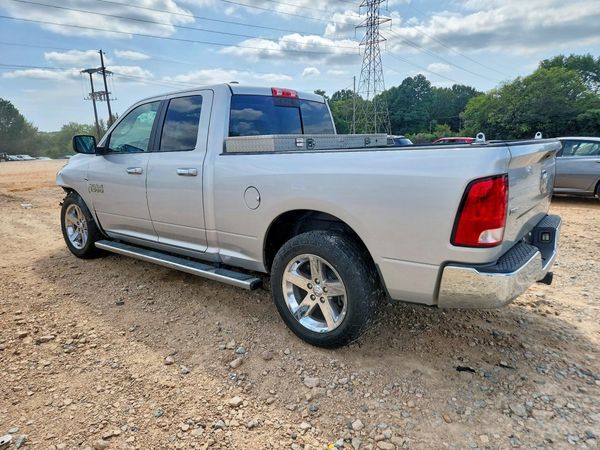 2017 RAM 1500 SLT