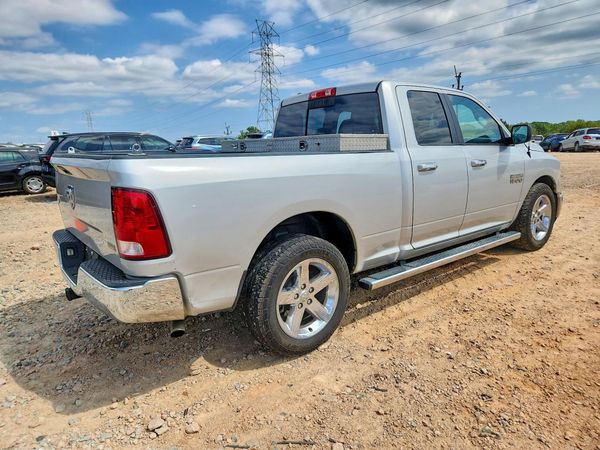 2017 RAM 1500 SLT