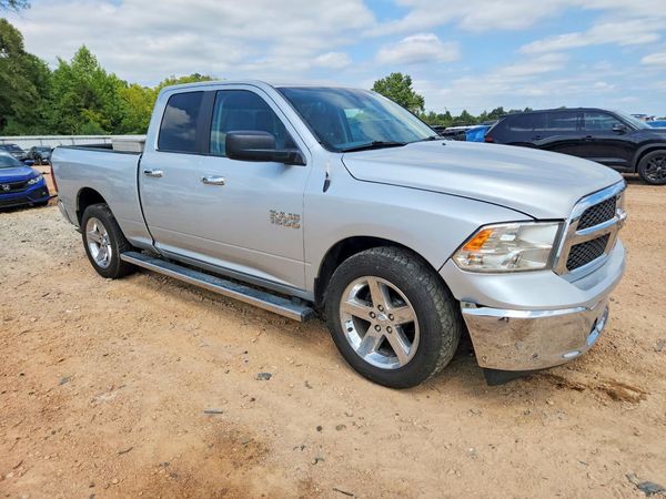 2017 RAM 1500 SLT