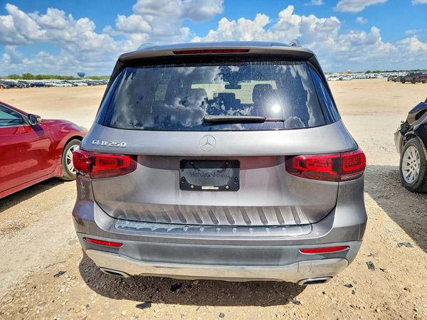 2021 MERCEDES-BENZ GLB-CLASS GLB250 — DIRR