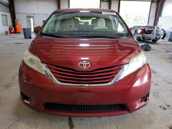 2015 TOYOTA SIENNA — DIRF