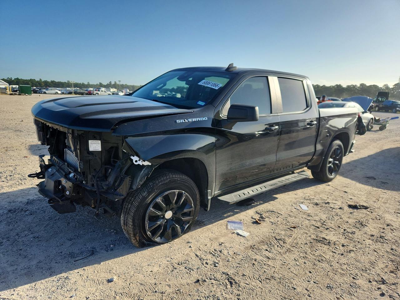 2023 CHEVROLET SILVERADO Custom — Front 3/4