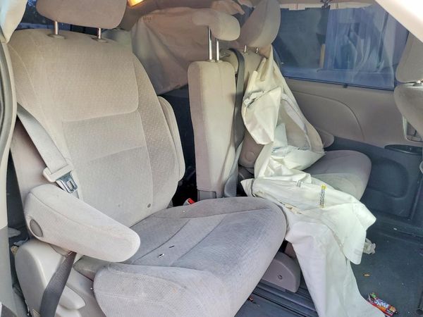 2015 TOYOTA SIENNA