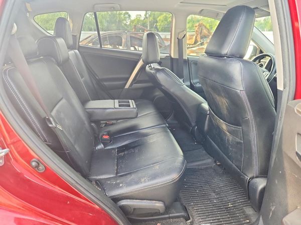 2018 TOYOTA RAV4 Adventure/XLE