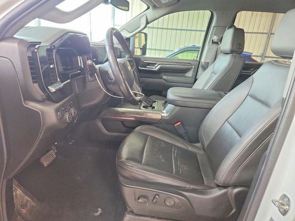 2024 CHEVROLET SILVERADO LTZ — DENT