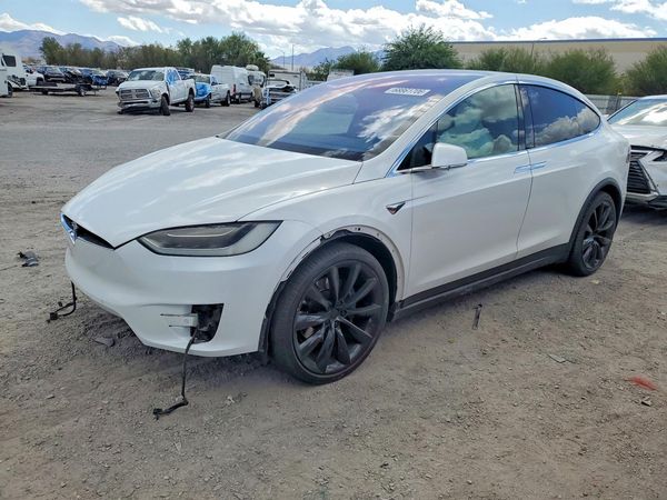 2017 TESLA MODEL X — Front 3/4