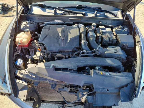2021 HYUNDAI SONATA — Engine bay