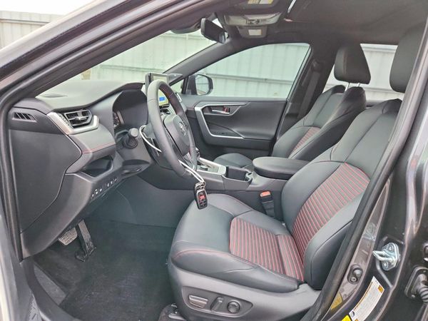 2025 TOYOTA RAV4 — DENT