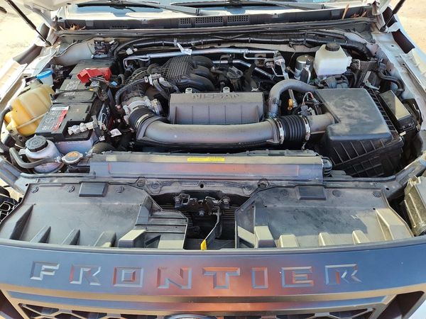 2024 NISSAN FRONTIER — Engine bay