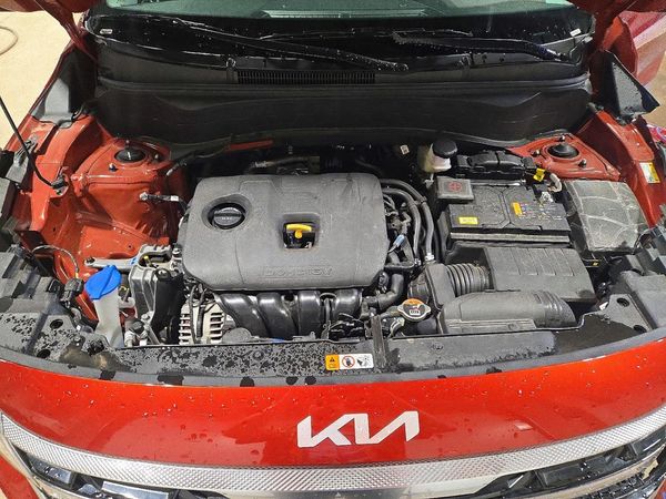 2026 KIA SELTOS S — Engine bay