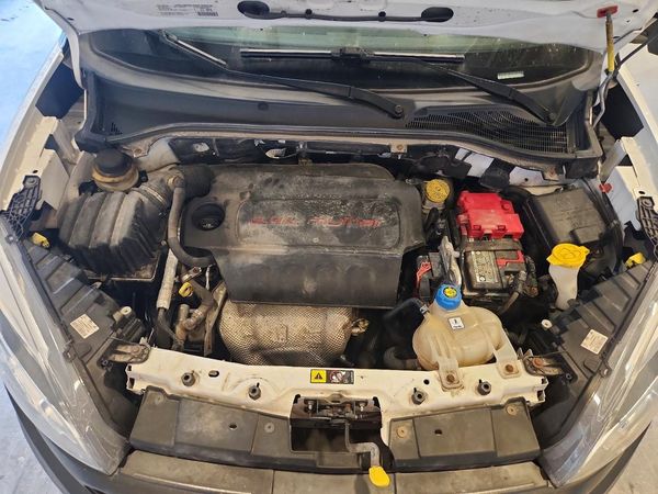 2019 RAM PROMASTER CITY ST — Engine bay