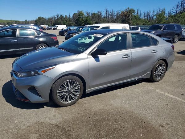 2024 KIA FORTE — Front 3/4