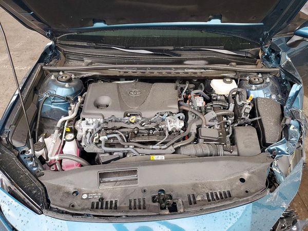 2025 TOYOTA CAMRY — Engine bay