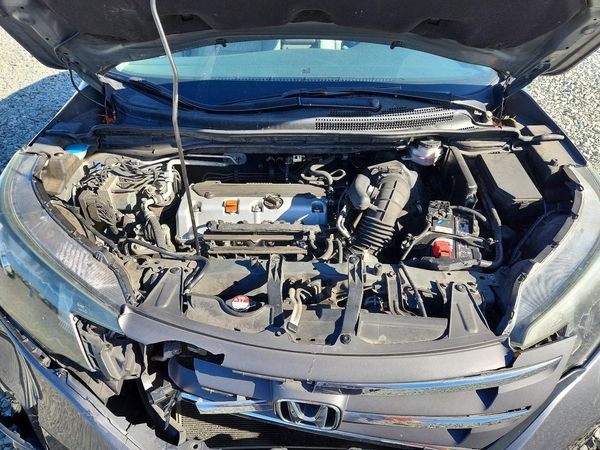 2013 HONDA CRV EX-L — Engine bay